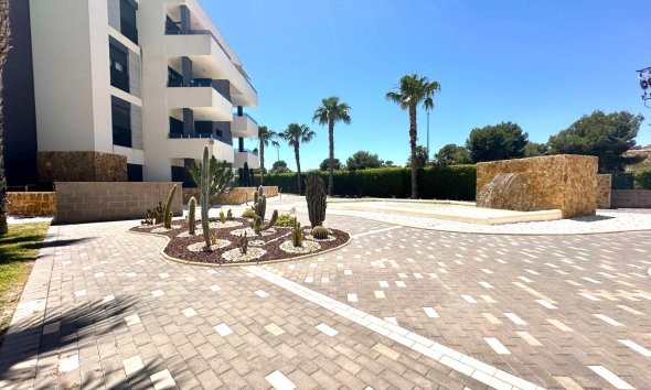 Resale - Apartment - Orihuela Costa - PAU 8