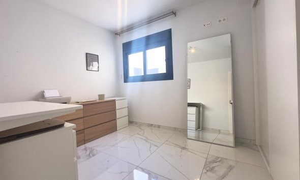 Resale - Apartment - Orihuela Costa - PAU 8