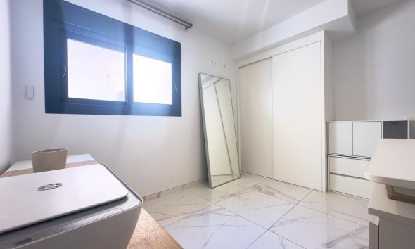 Resale - Apartment - Orihuela Costa - PAU 8