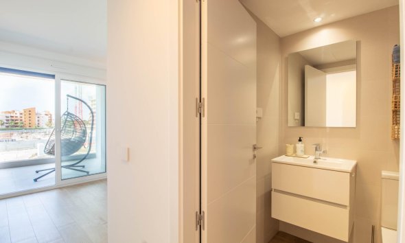 Resale - Apartment - Torrevieja - Punta Prima