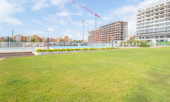 Resale - Apartment - Torrevieja - Punta Prima