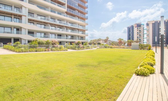 Resale - Apartment - Torrevieja - Punta Prima