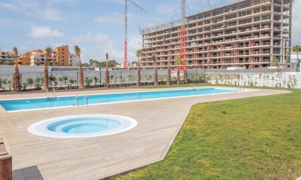 Resale - Apartment - Torrevieja - Punta Prima