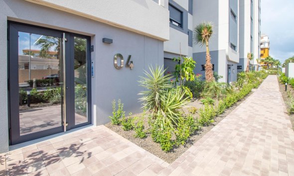 Resale - Apartment - Torrevieja - Punta Prima
