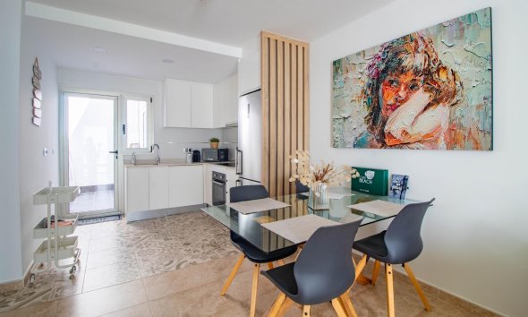 Resale - Bungalow - Pilar de la Horadada - Torre de la Horadada