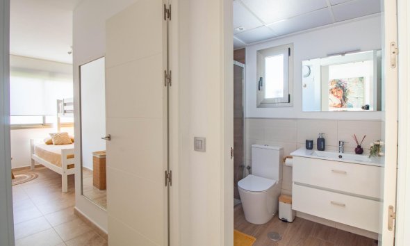 Resale - Bungalow - Pilar de la Horadada - Torre de la Horadada