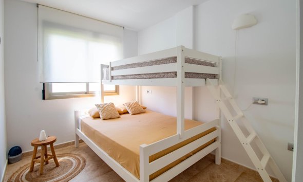 Resale - Bungalow - Pilar de la Horadada - Torre de la Horadada