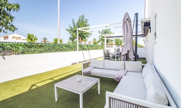 Resale - Bungalow - Pilar de la Horadada - Torre de la Horadada
