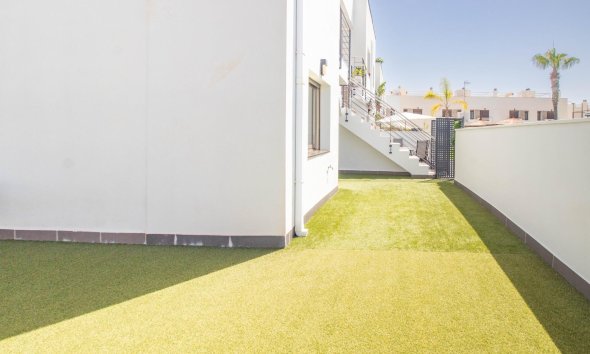 Resale - Bungalow - Pilar de la Horadada - Torre de la Horadada