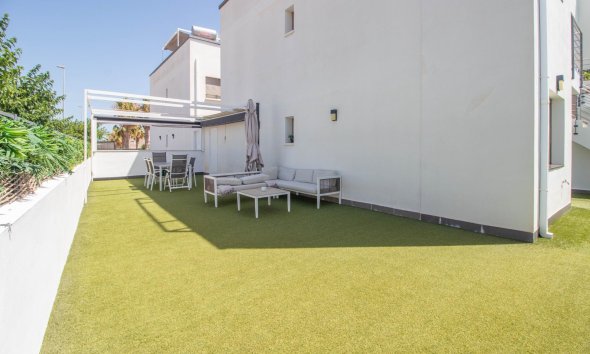 Resale - Bungalow - Pilar de la Horadada - Torre de la Horadada