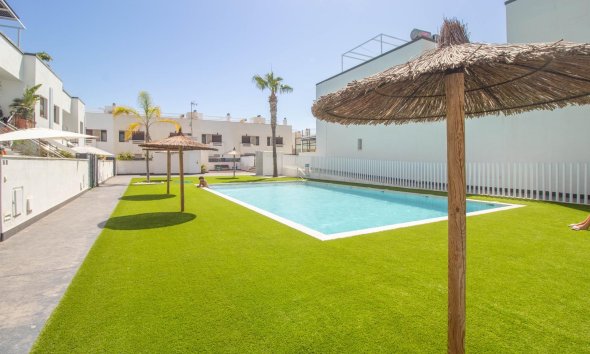 Resale - Bungalow - Pilar de la Horadada - Torre de la Horadada
