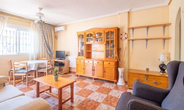 Resale - Terraced house / Townhouse - Orihuela Costa - La Zenia