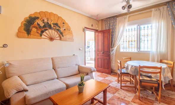 Resale - Terraced house / Townhouse - Orihuela Costa - La Zenia