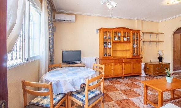 Resale - Terraced house / Townhouse - Orihuela Costa - La Zenia