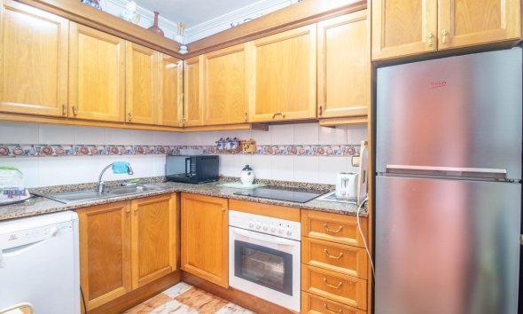 Resale - Terraced house / Townhouse - Orihuela Costa - La Zenia