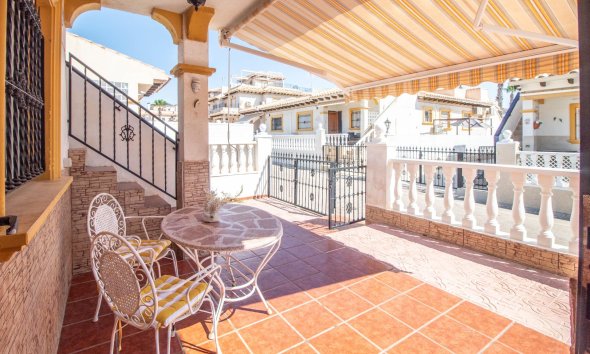Resale - Terraced house / Townhouse - Orihuela Costa - La Zenia