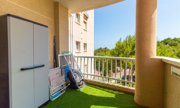 Resale - Apartment - Orihuela Costa - Campoamor