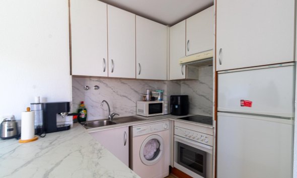 Resale - Apartment - Orihuela Costa - Campoamor