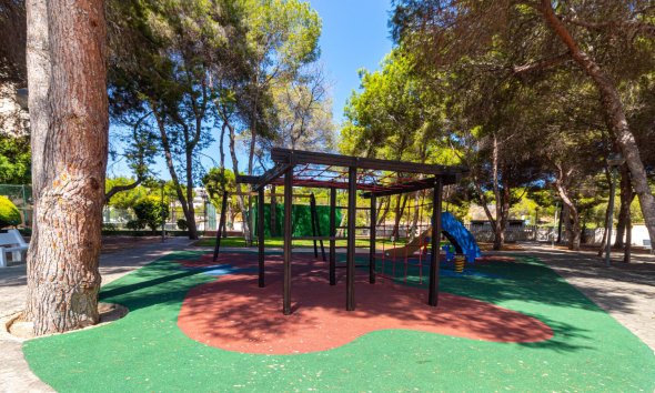 Resale - Apartment - Orihuela Costa - Campoamor