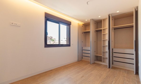 Resale - Villa - Santiago de la Ribera - Playa de santiago de la ribera