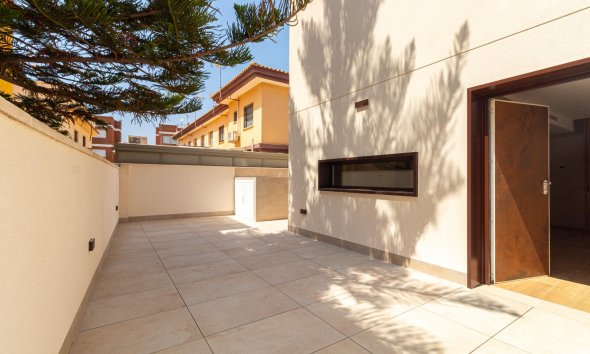 Resale - Villa - Santiago de la Ribera - Playa de santiago de la ribera