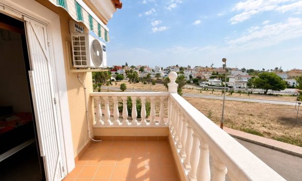 Reventa - Villa - Orihuela Costa - Blue Lagoon