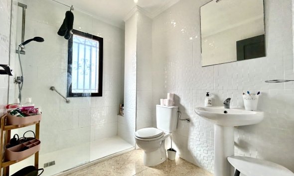 Reventa - Villa - Orihuela Costa - Blue Lagoon