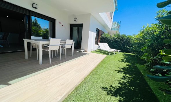 Resale - Apartment - Entre Naranjos - Entre Naranjos - Vistabella Golf