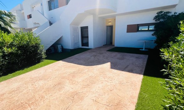 Resale - Apartment - Entre Naranjos - Entre Naranjos - Vistabella Golf