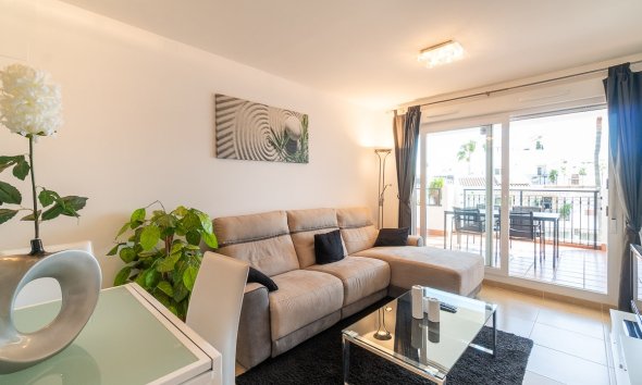Resale - Apartment - Orihuela Costa - Villamartín