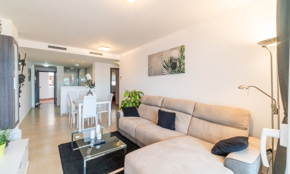 Resale - Apartment - Orihuela Costa - Villamartín