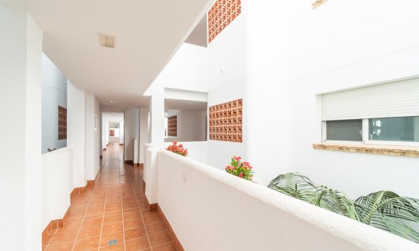 Resale - Apartment - Orihuela Costa - Villamartín