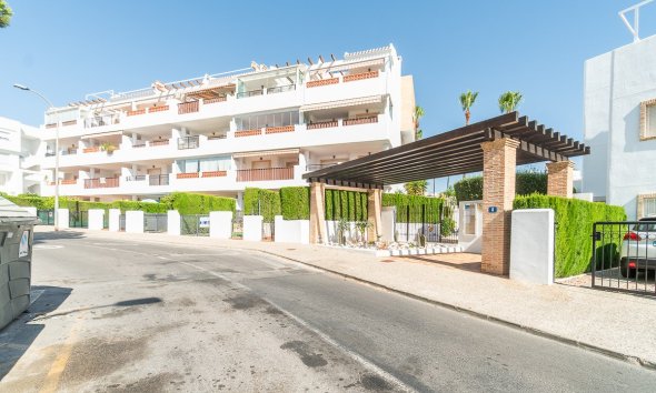 Resale - Apartment - Orihuela Costa - Villamartín