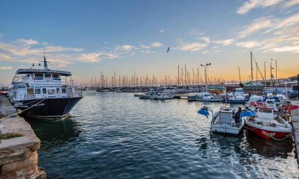 Resale - Apartment - Torrevieja - Playa del Cura