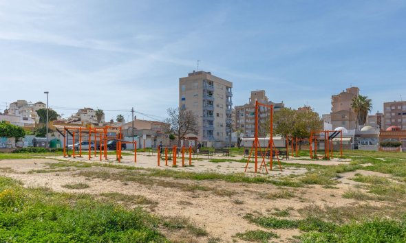 Resale - Apartment - Torrevieja - Nueva Torrevieja