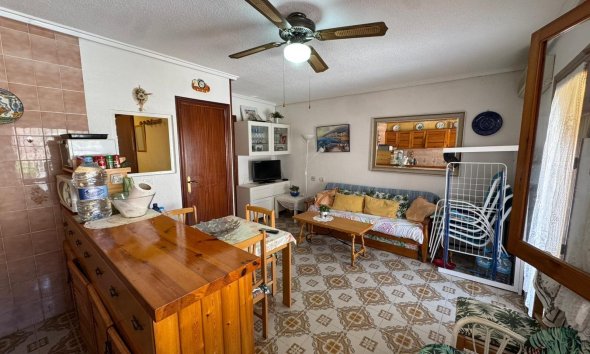 Resale - Bungalow - Torrevieja - Playa de los Naufragos