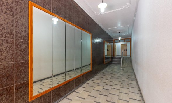 Resale - Apartment - Torrevieja - Paseo maritimo