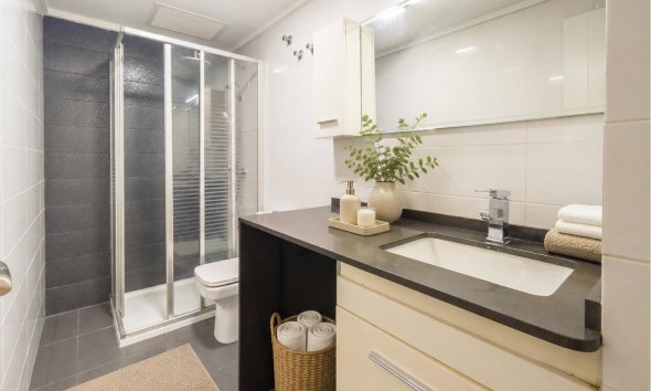 Resale - Apartment - Torrevieja - Parque de Las Naciones