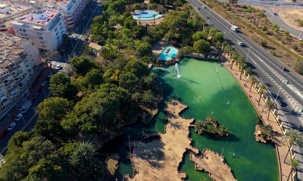 Resale - Apartment - Torrevieja - Parque de Las Naciones