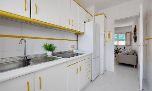 Resale - Bungalow - Torrevieja - Los Frutales