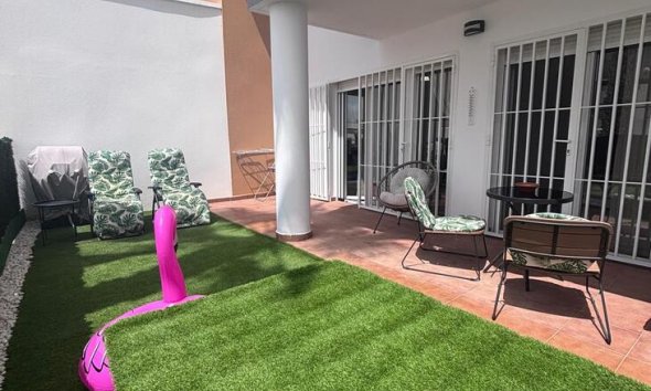 Resale - Apartment - Orihuela Costa - La Fuente