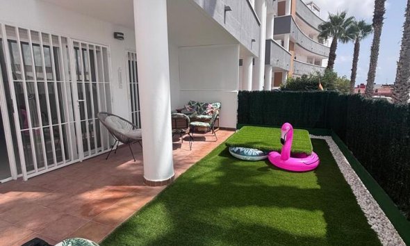 Resale - Apartment - Orihuela Costa - La Fuente