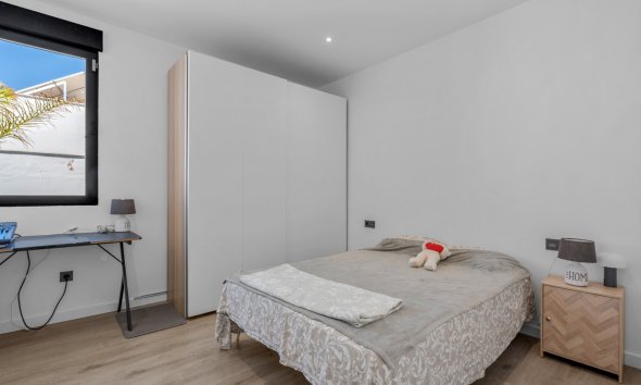 Resale - Villa - Fortuna - Urbanizacion Las Kalendas