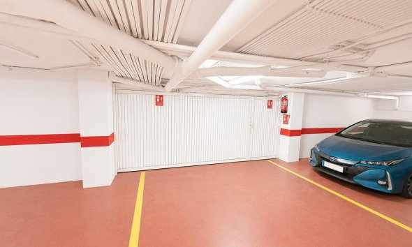 Long Term Rental - Parking - Torrevieja - Centro