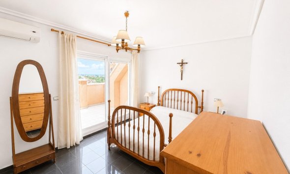 Resale - Apartment - Torrevieja - Playa de los Locos