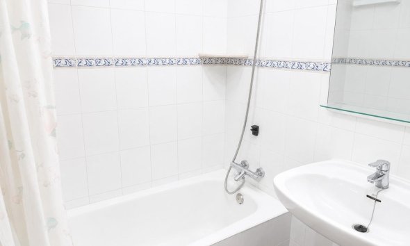 Resale - Apartment - Torrevieja - Playa de los Locos