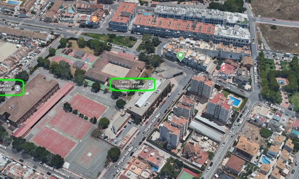 Resale - Commercial premises / Commercial unit / Retail space - Torrevieja - Centro