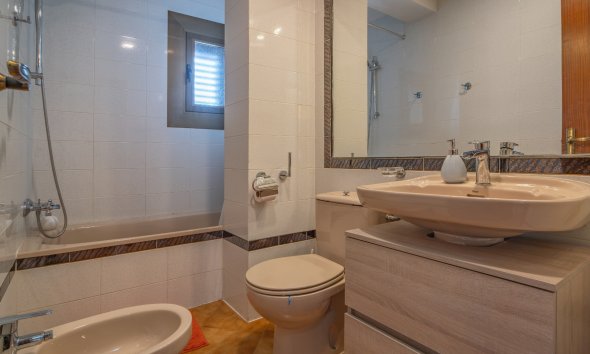 Resale - Apartment - Orihuela Costa - Cabo Roig