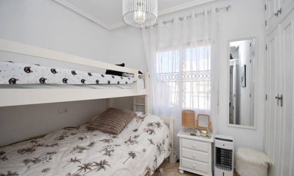 Resale - Terraced house / Townhouse - Punta Prima