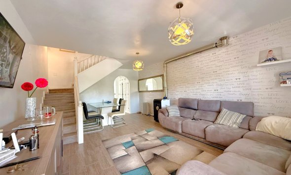 Resale - Terraced house / Townhouse - Orihuela Costa - Villamartín